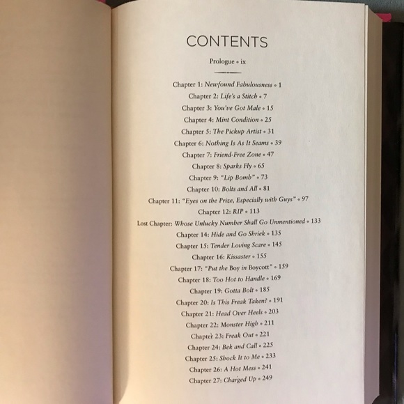 Lot of 2 Monster High HARDCOVER book by Lisi Harrison - Picture 5 of 10